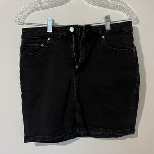 H&M Black Mini Skirt